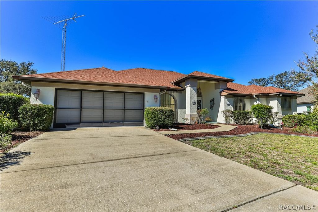 21 POPLAR Court S, Homosassa, FL 34446