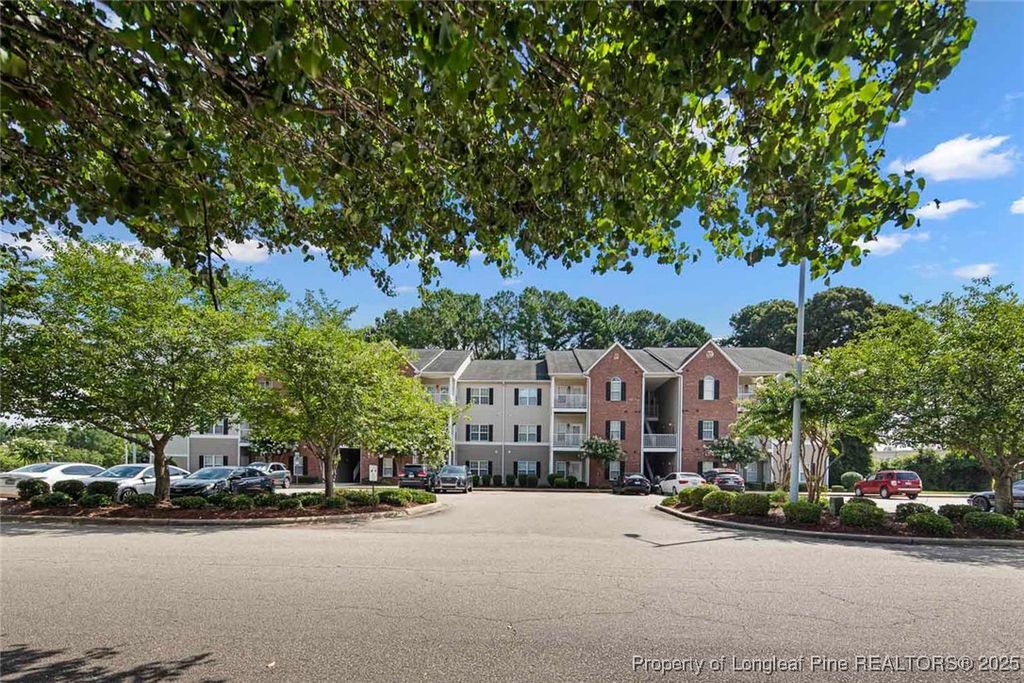 635 Marshtree Lane 206, Fayetteville, NC 28314
