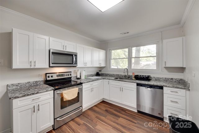 104 W Maryland Avenue, Bessemer City, NC 28016