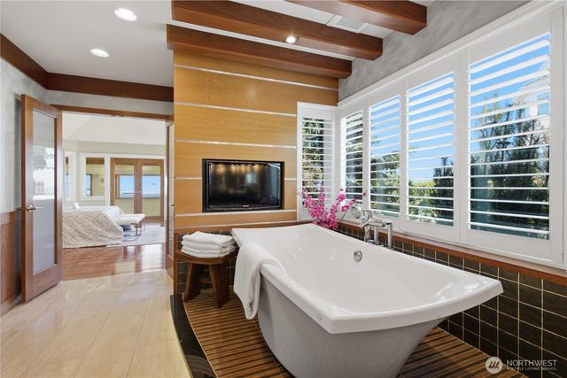 15423 SE 58th Street, Bellevue, WA 98006
