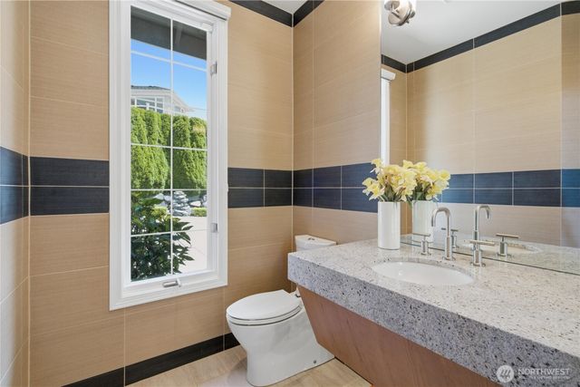 15423 SE 58th Street, Bellevue, WA 98006