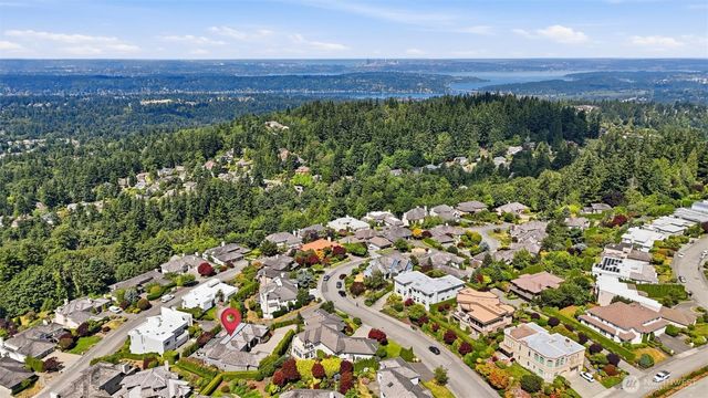 15423 SE 58th Street, Bellevue, WA 98006
