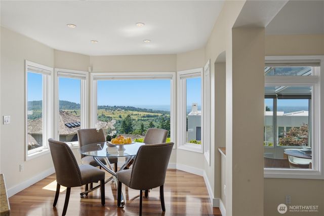 15423 SE 58th Street, Bellevue, WA 98006