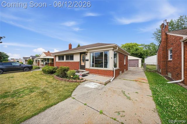 28750 Fountain Street, Roseville, MI 48066