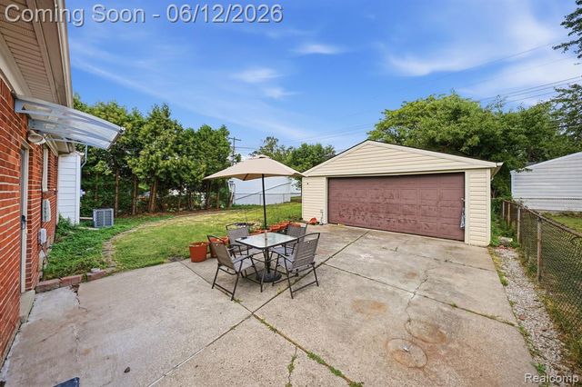 28750 Fountain Street, Roseville, MI 48066