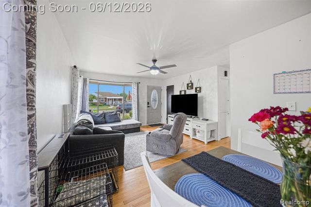 28750 Fountain Street, Roseville, MI 48066