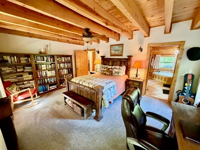 369 Lake Forest Drive, Eureka Springs, AR 72631