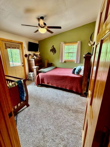 369 Lake Forest Drive, Eureka Springs, AR 72631