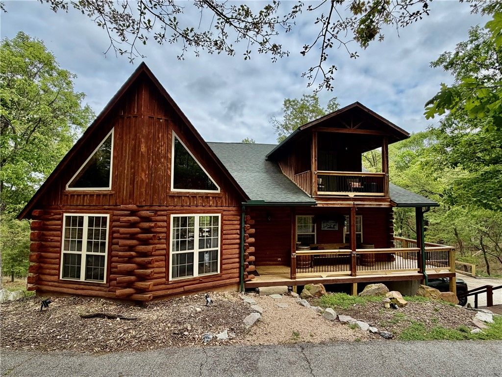 369 Lake Forest Drive, Eureka Springs, AR 72631