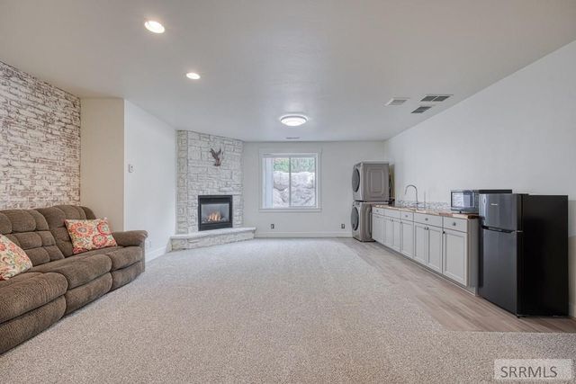 6349 Tower Castle Loop, Ammon, ID 83406