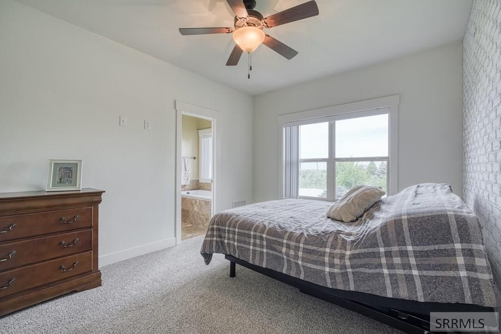 Image 18 of property listing at 6349 Tower Castle Loop, Ammon, ID 83406