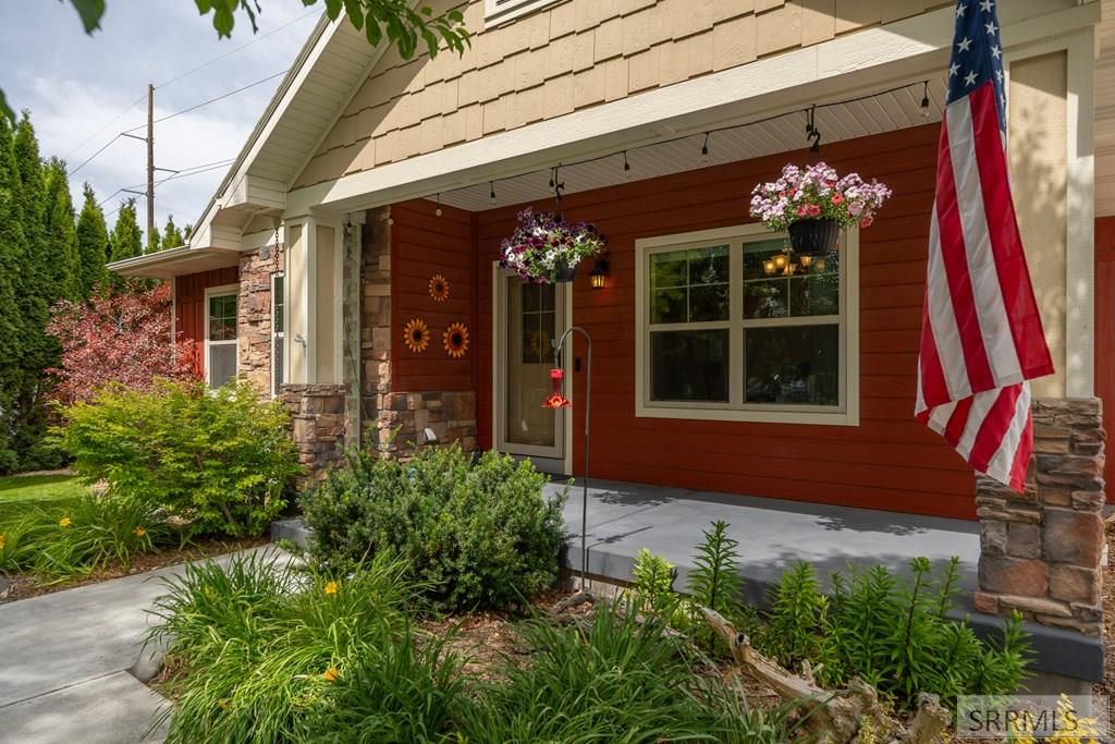 Image 3 of property listing at 6349 Tower Castle Loop, Ammon, ID 83406