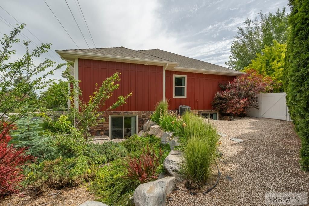 Image 54 of property listing at 6349 Tower Castle Loop, Ammon, ID 83406