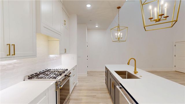 5916 S Bellview Road, Rogers, AR 72758