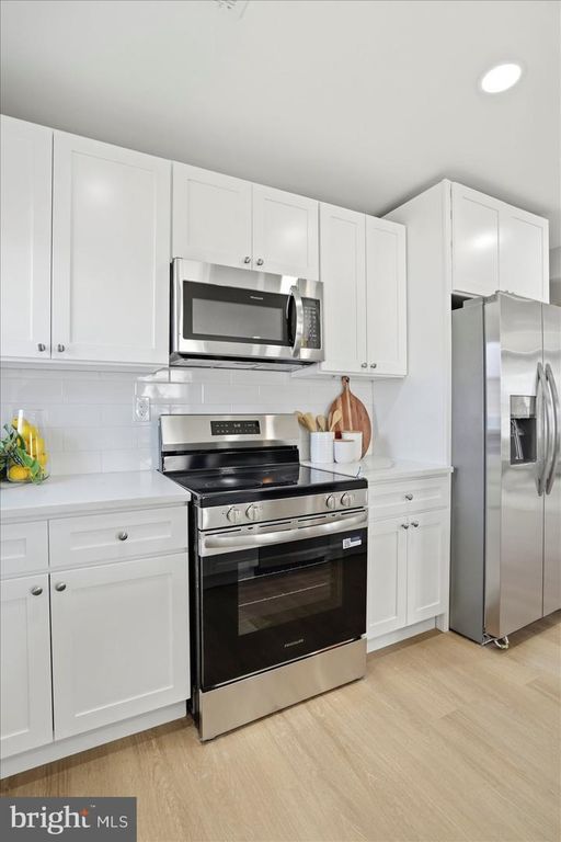 Image 10 of property listing at 1300 PENTRIDGE RD, Baltimore, MD 21239