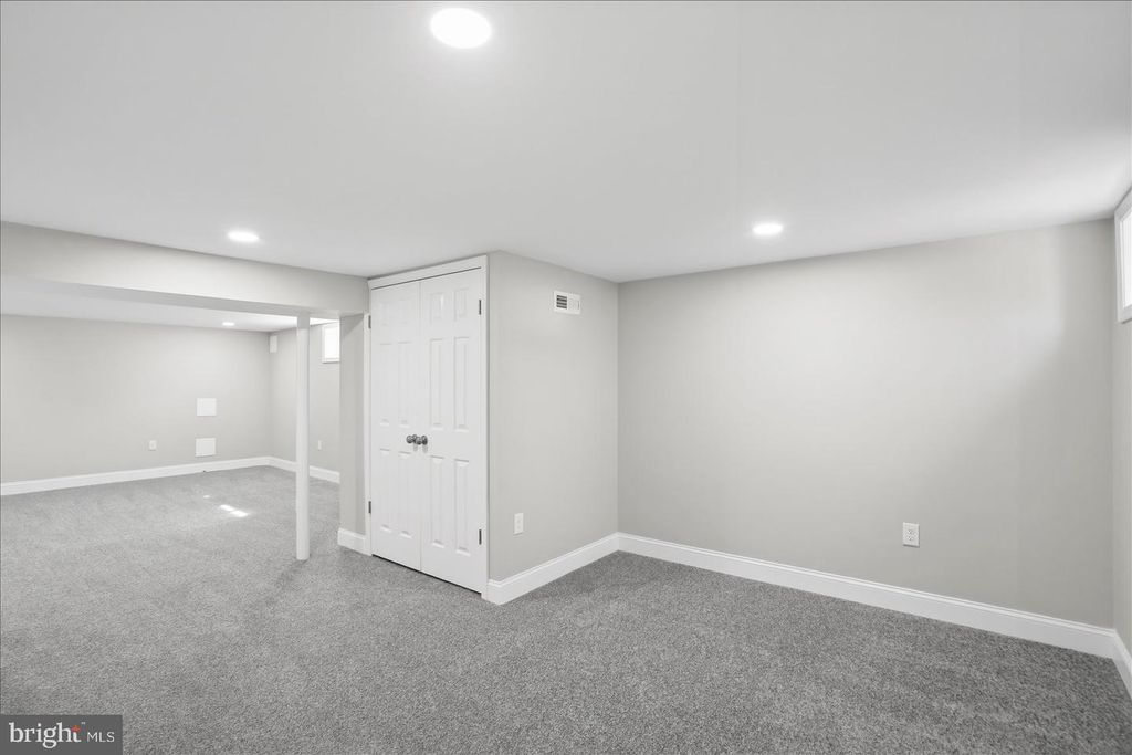 Image 14 of property listing at 1300 PENTRIDGE RD, Baltimore, MD 21239