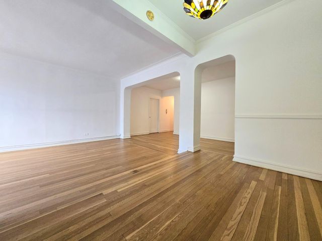35-35 75th. Street 528, Jackson Heights, NY 11373