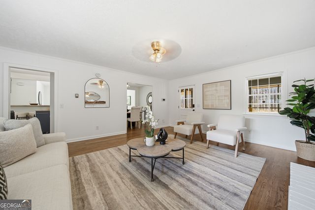 1447 Brook Valley Lane NE, Atlanta, GA 30324