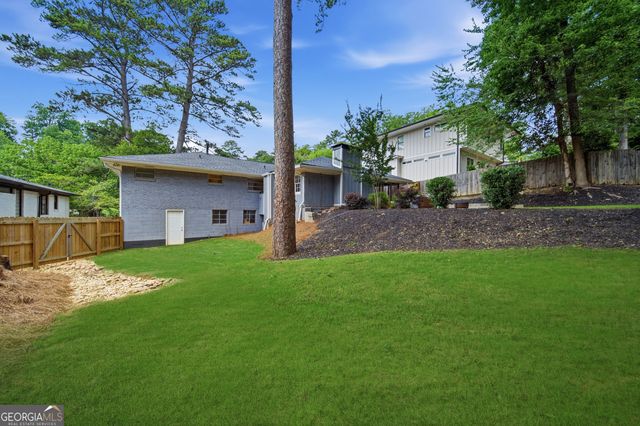 1447 Brook Valley Lane NE, Atlanta, GA 30324