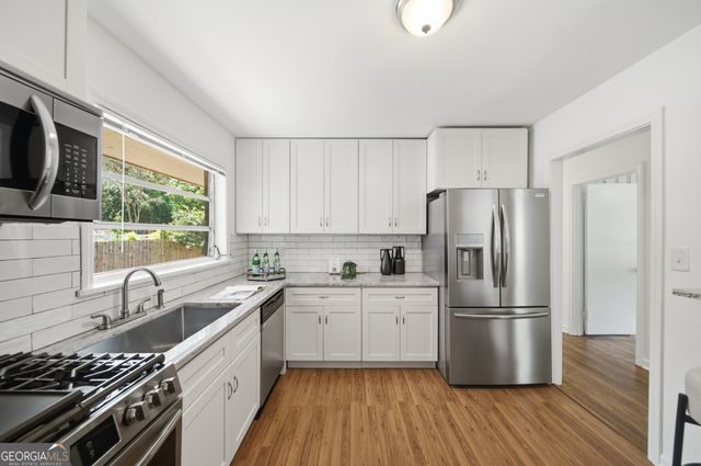 1447 Brook Valley Lane NE, Atlanta, GA 30324