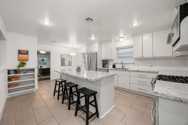 4114 Tartan Lane, Houston, TX 77025