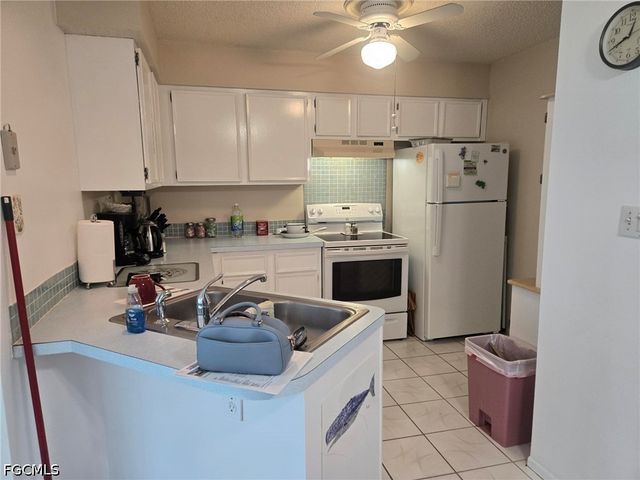 7400 College PKWY 74D, Fort Myers, FL 33907