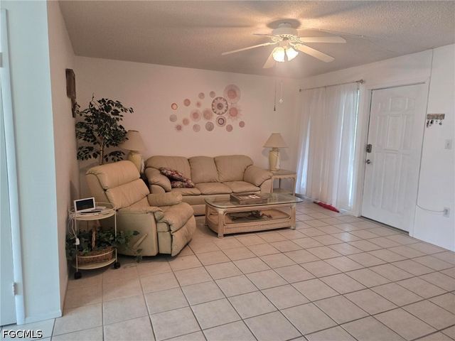7400 College PKWY 74D, Fort Myers, FL 33907
