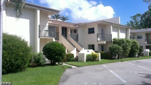 7400 College PKWY 74D, Fort Myers, FL 33907
