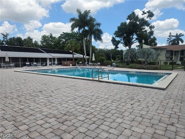 7400 College PKWY 74D, Fort Myers, FL 33907