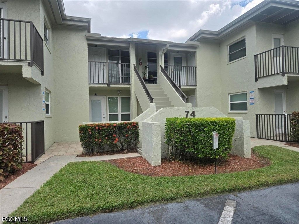7400 College PKWY 74D, Fort Myers, FL 33907