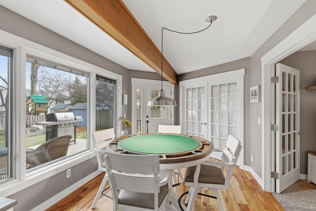 7361 Hunters Run, Eden Prairie, MN 55346