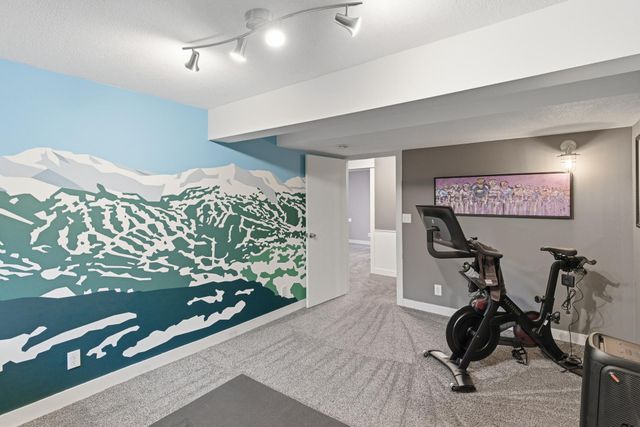 7361 Hunters Run, Eden Prairie, MN 55346