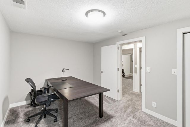 7361 Hunters Run, Eden Prairie, MN 55346