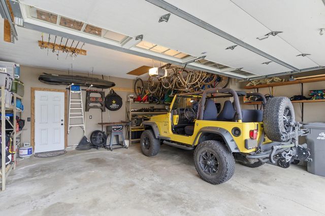 7361 Hunters Run, Eden Prairie, MN 55346