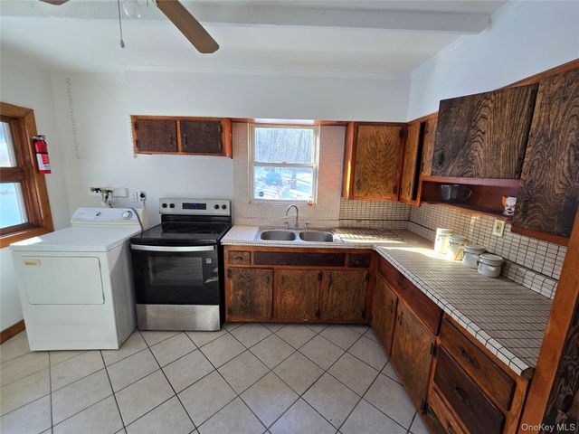 2 Ascension Trail, Monroe, NY 10950