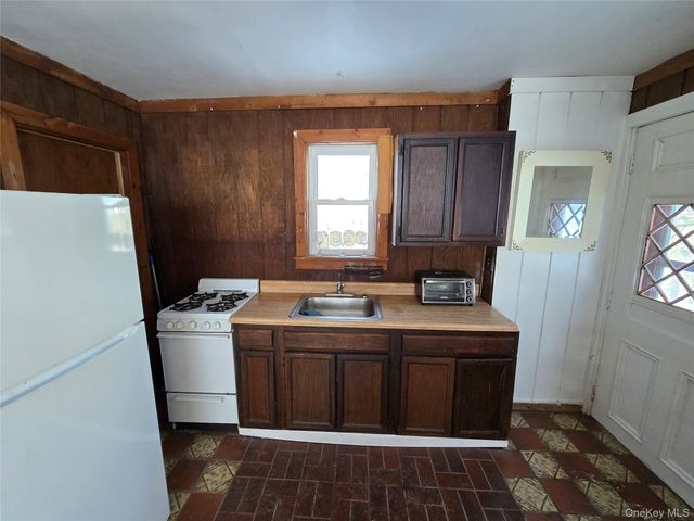 2 Ascension Trail, Monroe, NY 10950