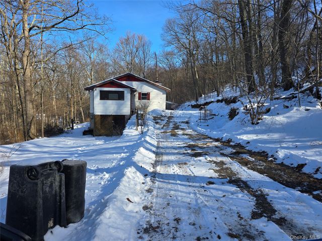 2 Ascension Trail, Monroe, NY 10950