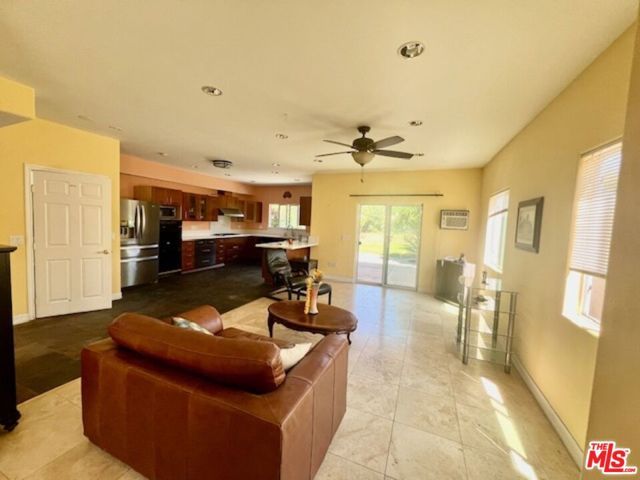 17355 Lemac Street, Northridge (los Angeles), CA 91325