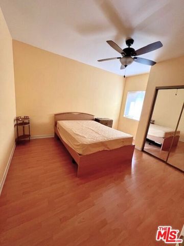 17355 Lemac Street, Northridge (los Angeles), CA 91325