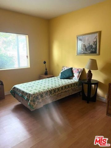 17355 Lemac Street, Northridge (los Angeles), CA 91325