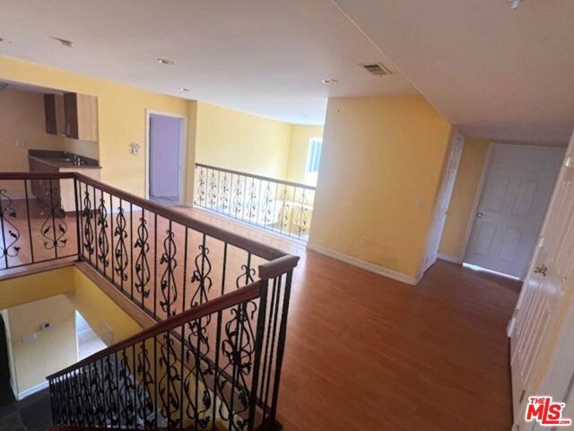 17355 Lemac Street, Northridge (los Angeles), CA 91325