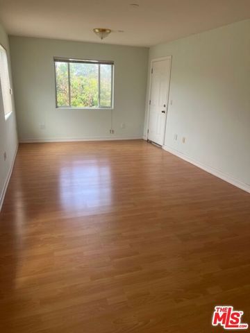 17355 Lemac Street, Northridge (los Angeles), CA 91325