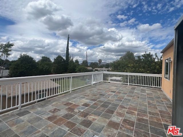 17355 Lemac Street, Northridge (los Angeles), CA 91325