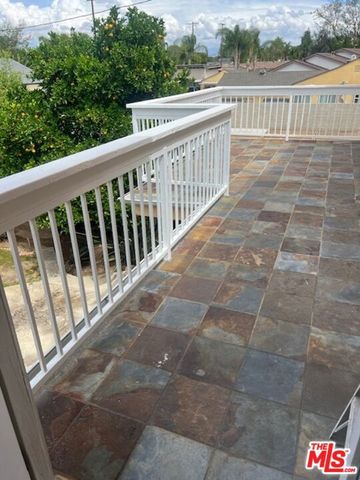 17355 Lemac Street, Northridge (los Angeles), CA 91325