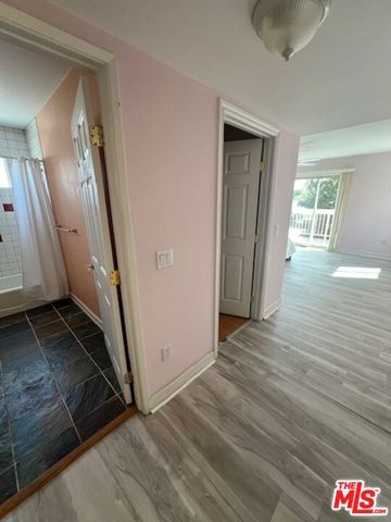 17355 Lemac Street, Northridge (los Angeles), CA 91325