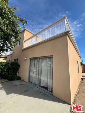 17355 Lemac Street, Northridge (los Angeles), CA 91325