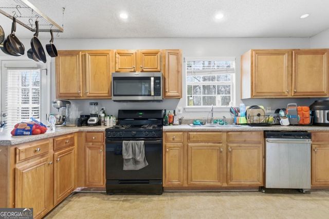 645 Wildboar Court, Fairburn, GA 30213