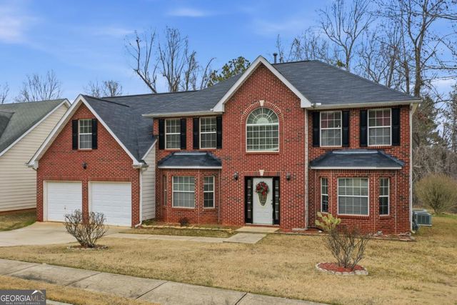 645 Wildboar Court, Fairburn, GA 30213