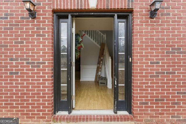 645 Wildboar Court, Fairburn, GA 30213