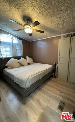 25000 Hawkbryn Avenue 88, Newhall (santa Clarita), CA 91321